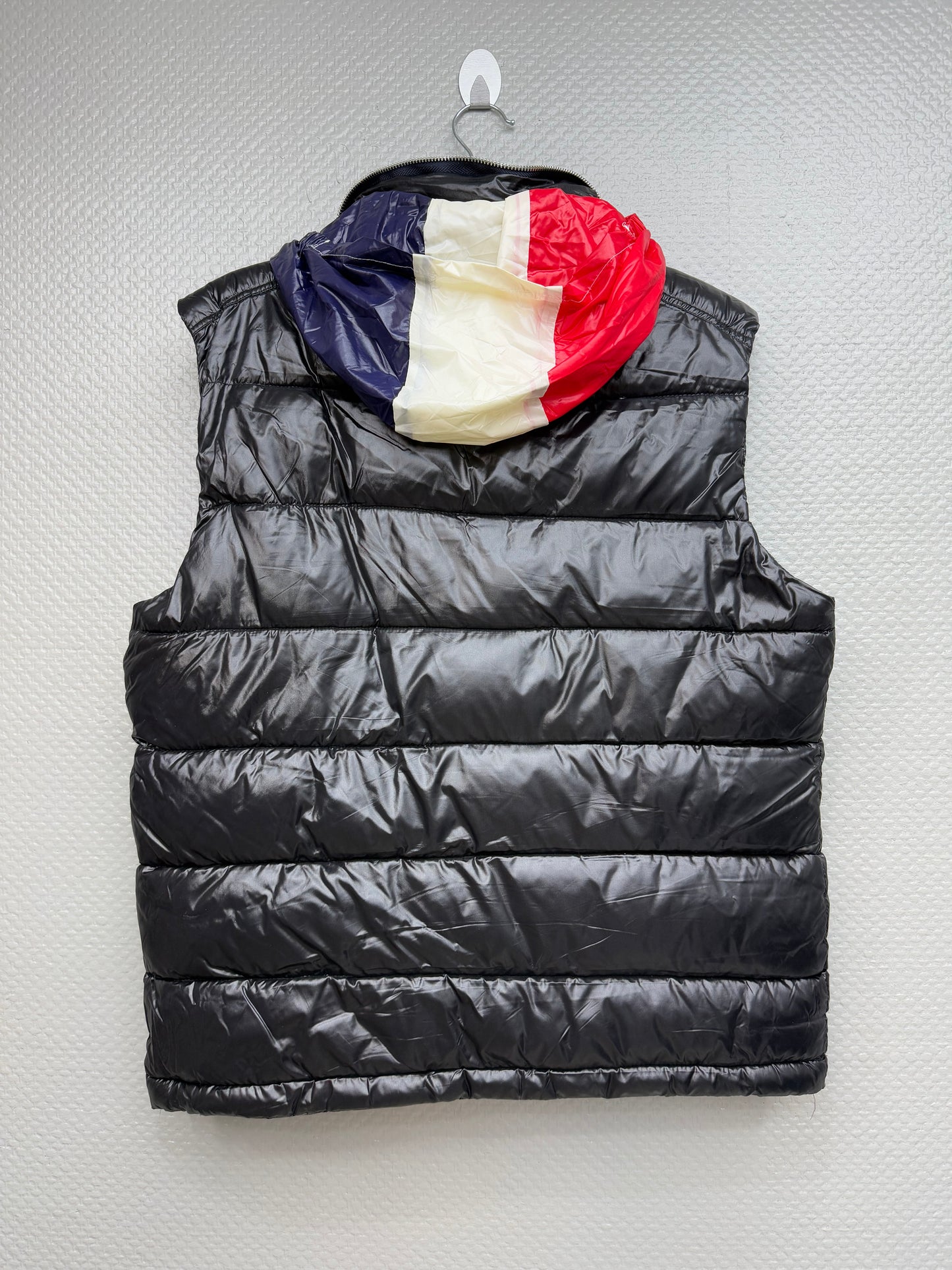 Moncler Vest - FreshGarmz