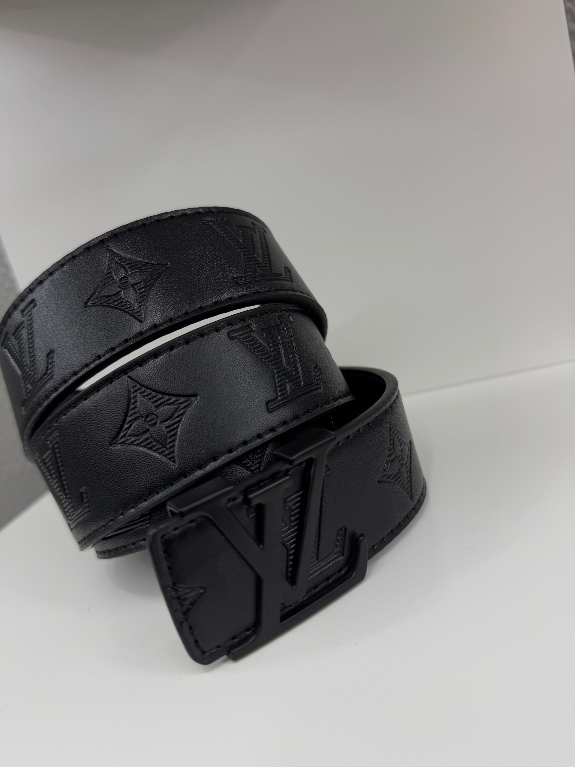 Louis Vuitton Belter - FreshGarmz
