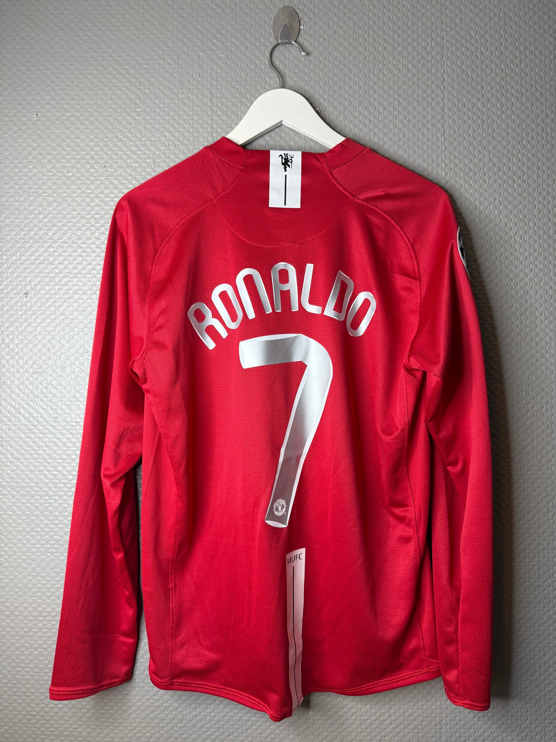 manchester united X Ronaldo - FreshGarmz